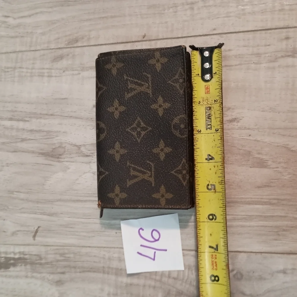 Louis Vuitton Monnaie Monogram wallet